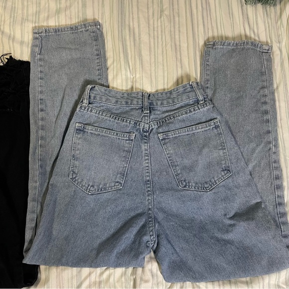 GUC Lot of 2 cute jeans PRETTY LITTLE THING/SHEIN - Picture 5 of 8